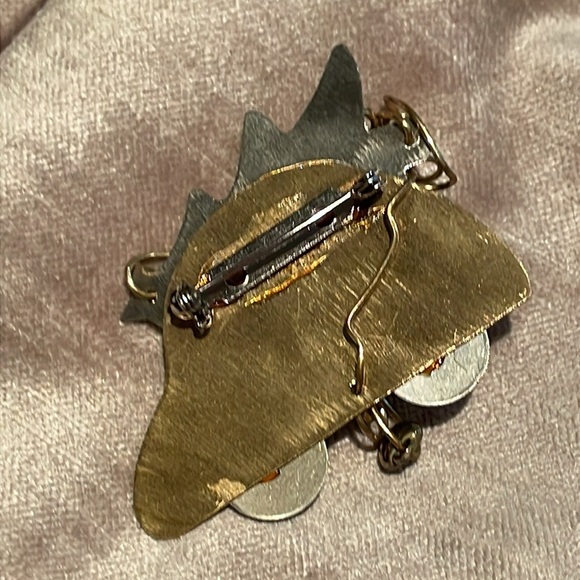 Christmas Tree Car Traveling Brooches Pin Metal - Picture 2 of 3